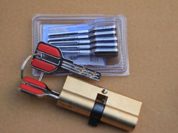 松桃24小时上门开锁公司